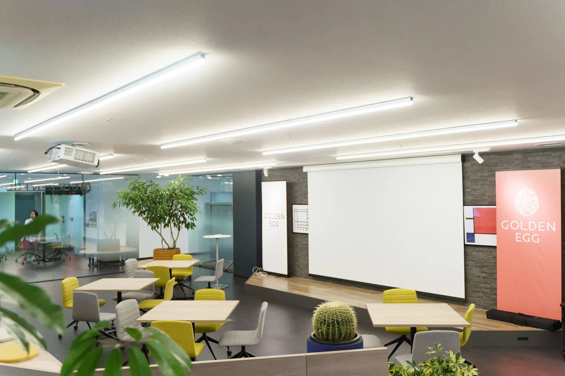 GOLDEN EGG Incubation Space 会場写真2